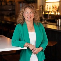 Emmy Squared Employee Carrie Hart's profile photo