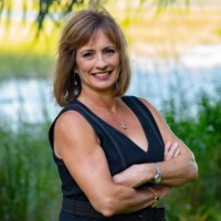 Beth Vickers Email & Phone Number