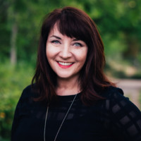 Annalisa Holcombe