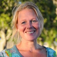 Karin Sjöström Email