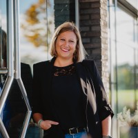 Dr.Clauder solutions for pets GmH Employee Kathrin Terhuf's profile photo