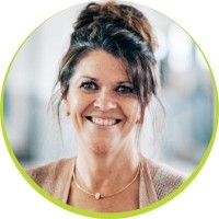 Elke van Linden Email