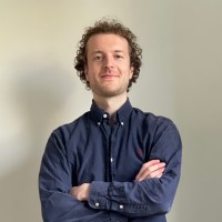 Rens van Veenendaal Email