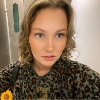 Tyra Andersson Email