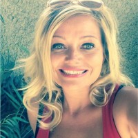 Laurie Davis Email & Phone Number