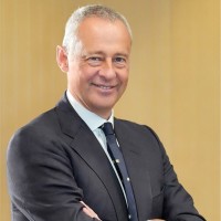 Link Employee John Saunders's profile photo