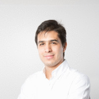 Simón González Email