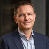 Holger Maier Email