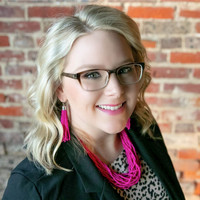 Lindsey Collins Email & Phone Number