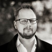 Björn Iversen Email