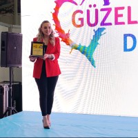 Burcu Akman Email