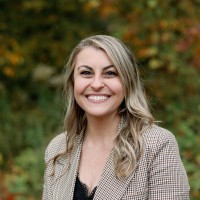 Brad's Deals Employee Erin Toohey's profile photo