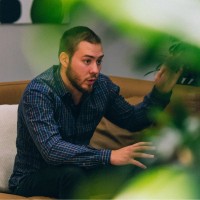 Flinks Employee Julien Cousineau's profile photo