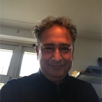 Jan Huizinga Email