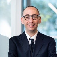 E-mail e número de telefone de Joshua Slayen