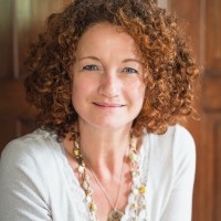 Manuela Schmid Email