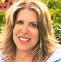Leslie Kahn