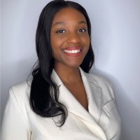 ESSENTIAL PARFUMS Employee Vénia Lasseur's profile photo