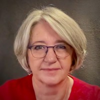 Krysia Jacobs Email & Phone Number