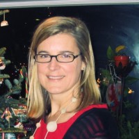 Aina Lakis Email & Phone Number