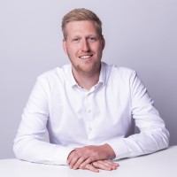 Moritz Laux Email