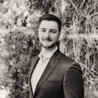 Ezra Singleton Email & Phone Number