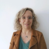 Vanessa Cesbron Email