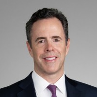 Latham & Watkins Employee John Pierce's profile photo