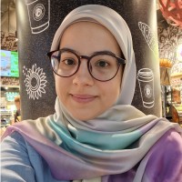 Zeinab Shmeis Email