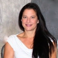 Robyn Shields Email & Phone Number