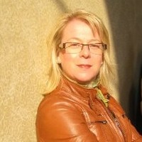 Fiona Thomas Email