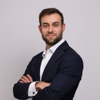 Brevan Howard Employee Harry Simons's profile photo