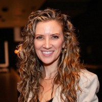 Realized Worth Employee Angela Parker's profile photo
