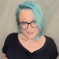 Healthrageous Employee Jen Usellis's profile photo