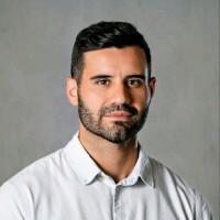 Vitor Rezende Email & Phone Number