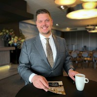 Bram Vos Email