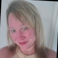 IOU Financial Inc Employee Lorrie Walker's profile photo