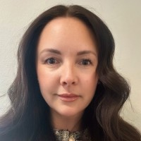 Louise Bak Email & Phone Number