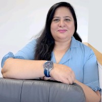 Heena Khan Email & Phone Number