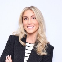 Asana Employee Victoria Simons's profile photo