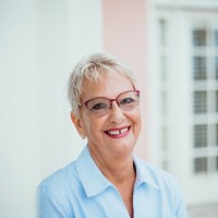 Ross University School of Veterinary Medicine Employee Ruth Schroeder's profile photo