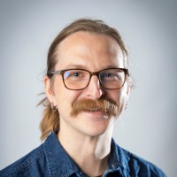 Hamish Robertson Email