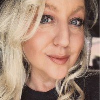 Auto Custom Carpets Employee Dana Curvin's profile photo