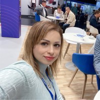 Farah al Zayed Email