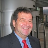 Alexander Auer Email