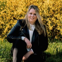 Christel De Vries Email