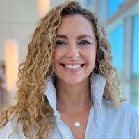 White House Black Market Employee Kristin Gonczy's profile photo