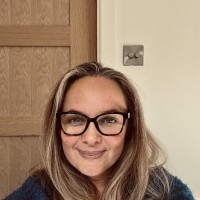Victoria Hindle Email