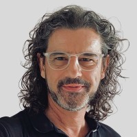 Antoni Tolmos Email