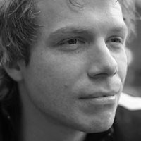 Dennis Gustafsson Email